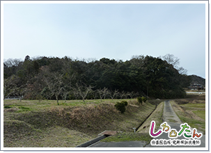 新山方面に出城のような場所